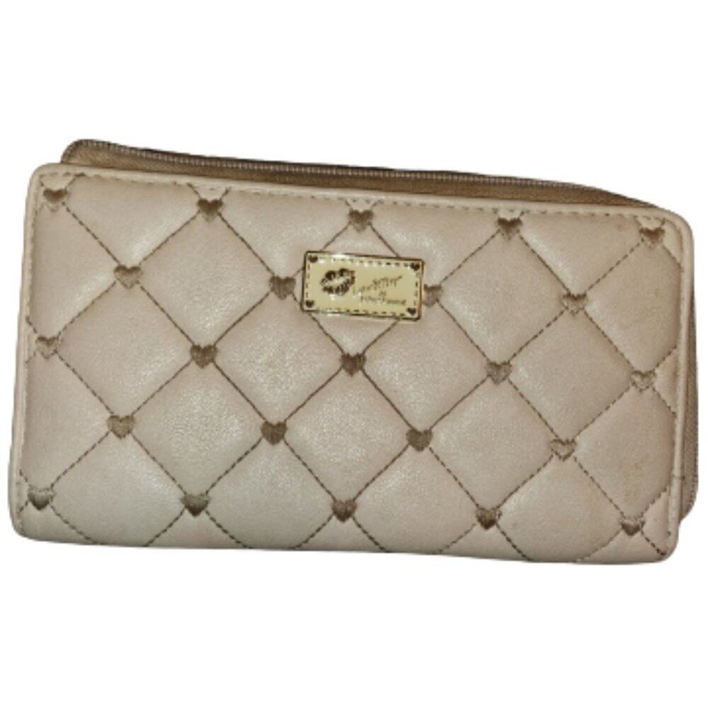 Betsey Johnson Wallet Luv Betsey Quilt Gold Heart || EUC